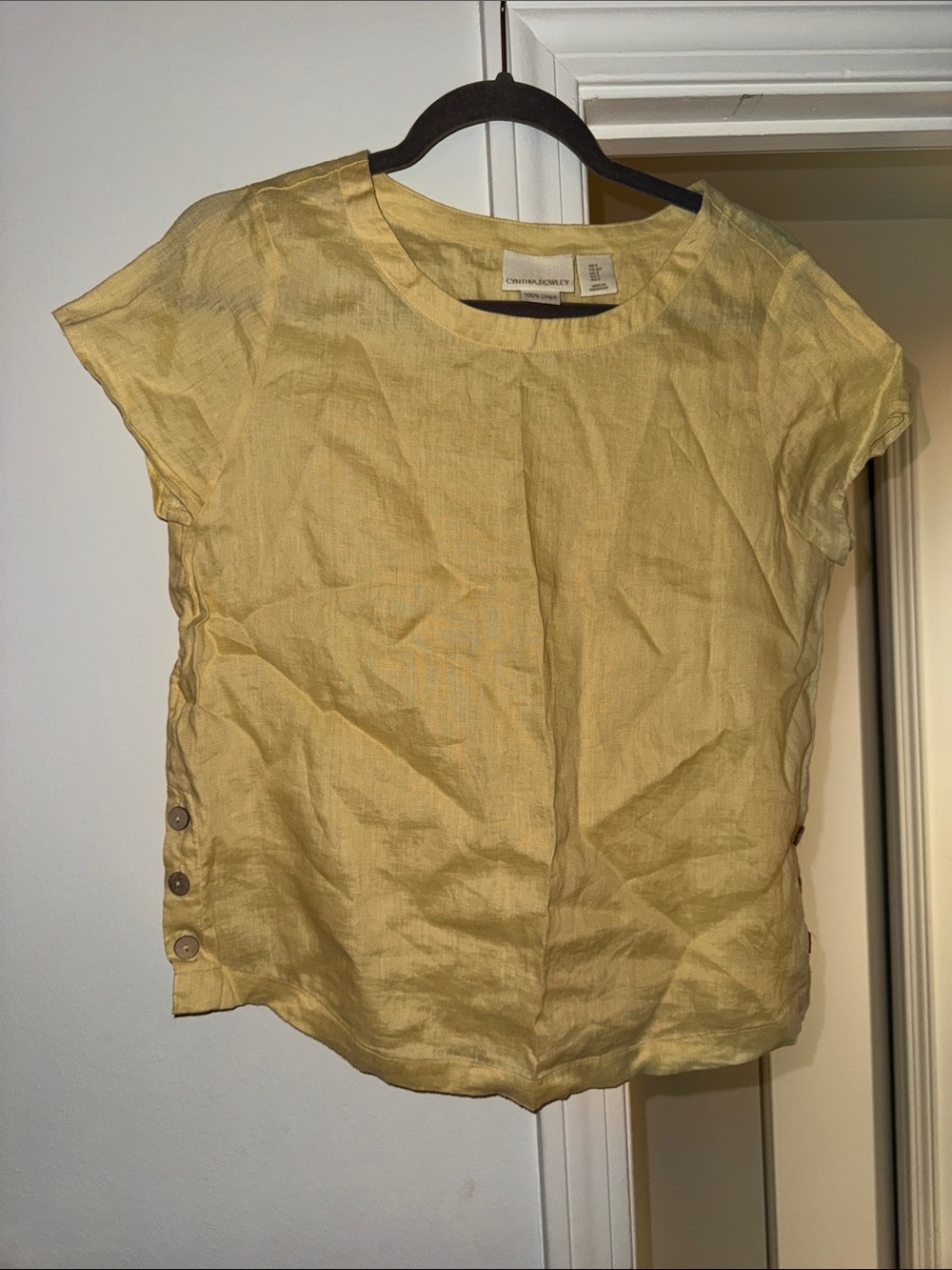 Cynthia Rowley Lightweight Pale Yellow Short Sleeve Linen Top